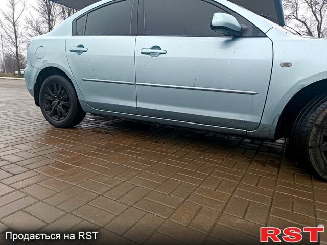 Синій Мазда 3, об'ємом двигуна 1.6 л та пробігом 320 тис. км за 4600 $, фото 2 на Automoto.ua