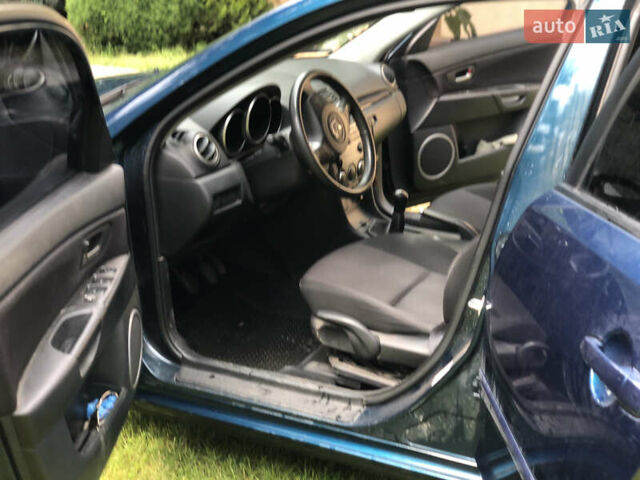 Синий Мазда 3, объемом двигателя 1.6 л и пробегом 90 тыс. км за 5000 $, фото 3 на Automoto.ua