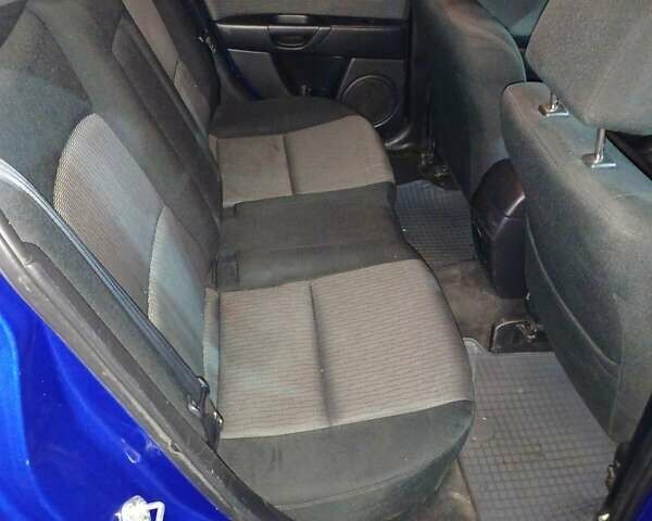 Синій Мазда 3, об'ємом двигуна 1.6 л та пробігом 261 тис. км за 4999 $, фото 7 на Automoto.ua