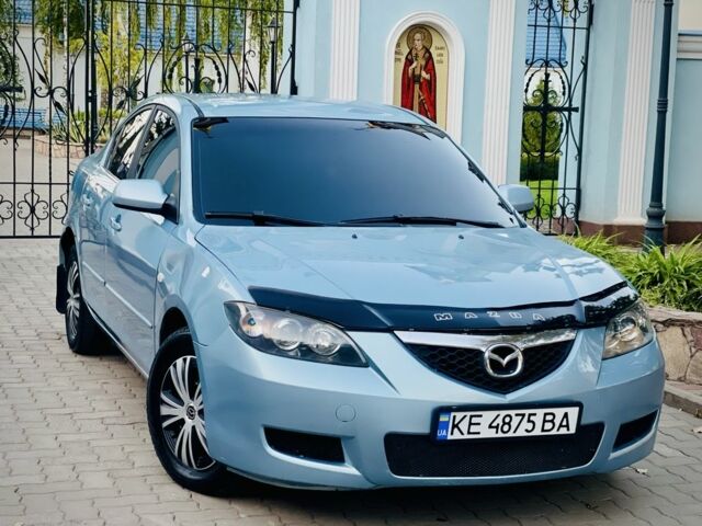 Синий Мазда 3, объемом двигателя 1.6 л и пробегом 196 тыс. км за 4500 $, фото 1 на Automoto.ua
