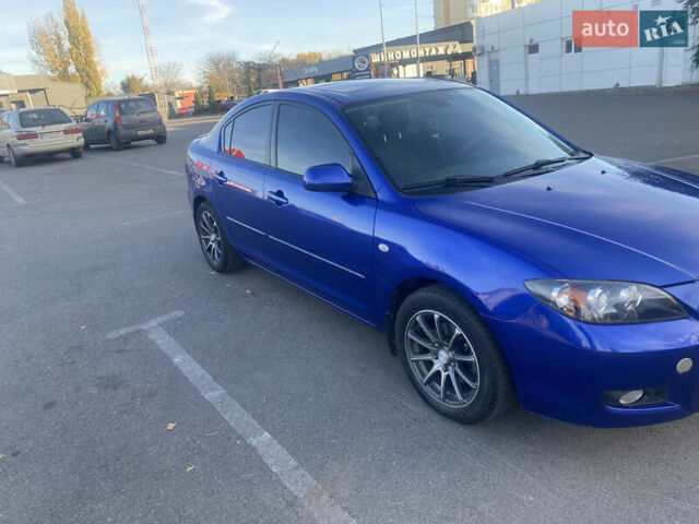 Синий Мазда 3, объемом двигателя 1.6 л и пробегом 197 тыс. км за 5500 $, фото 1 на Automoto.ua