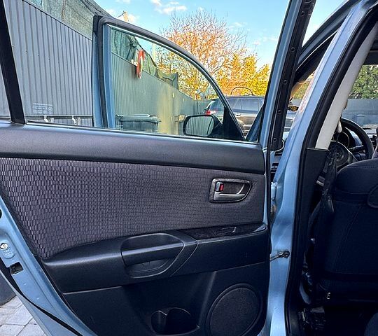 Мазда 3 2007 у Первомайськ на Automoto.ua Синій Мазда 3, об'ємом двигуна 1.6 л та пробігом 247 тис. км за 5000 $, фото 10 на Automoto.ua