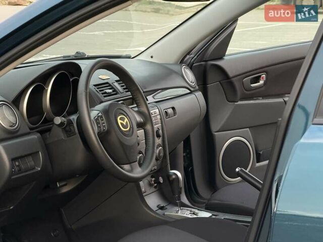 Синий Мазда 3, объемом двигателя 1.6 л и пробегом 150 тыс. км за 7200 $, фото 24 на Automoto.ua