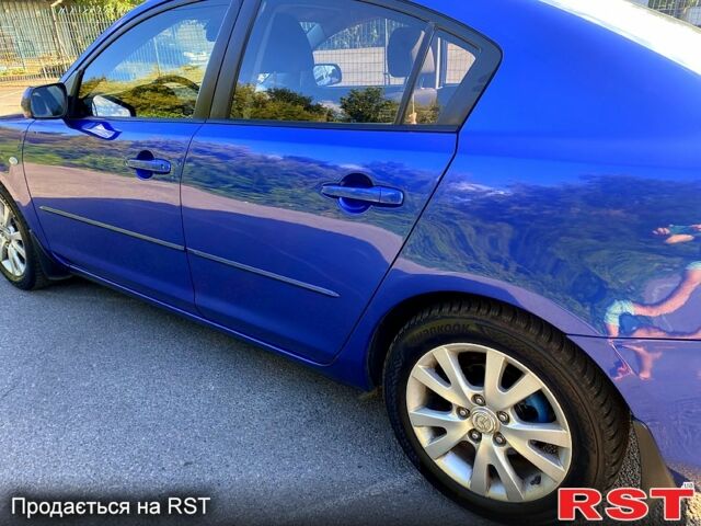 Синий Мазда 3, объемом двигателя 1.6 л и пробегом 237 тыс. км за 5300 $, фото 3 на Automoto.ua