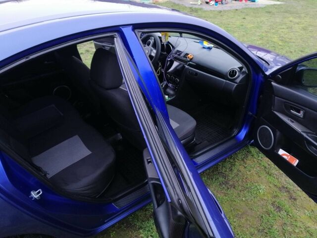 Синий Мазда 3, объемом двигателя 1.6 л и пробегом 197 тыс. км за 5000 $, фото 14 на Automoto.ua