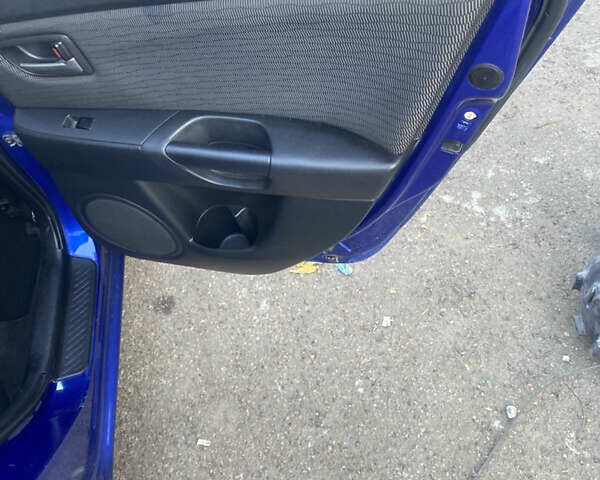 Синий Мазда 3, объемом двигателя 1.6 л и пробегом 197 тыс. км за 5500 $, фото 13 на Automoto.ua