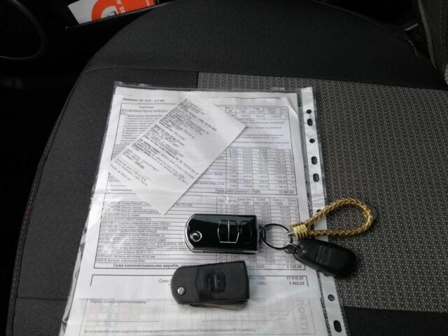 Синий Мазда 3, объемом двигателя 1.6 л и пробегом 197 тыс. км за 5000 $, фото 22 на Automoto.ua