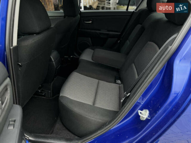 Синій Мазда 3, об'ємом двигуна 1.6 л та пробігом 175 тис. км за 5300 $, фото 7 на Automoto.ua