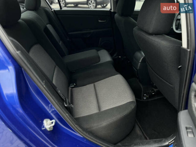 Синій Мазда 3, об'ємом двигуна 1.6 л та пробігом 175 тис. км за 5300 $, фото 25 на Automoto.ua