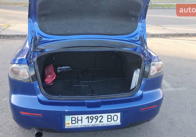 Синий Мазда 3, объемом двигателя 1.6 л и пробегом 197 тыс. км за 5500 $, фото 6 на Automoto.ua