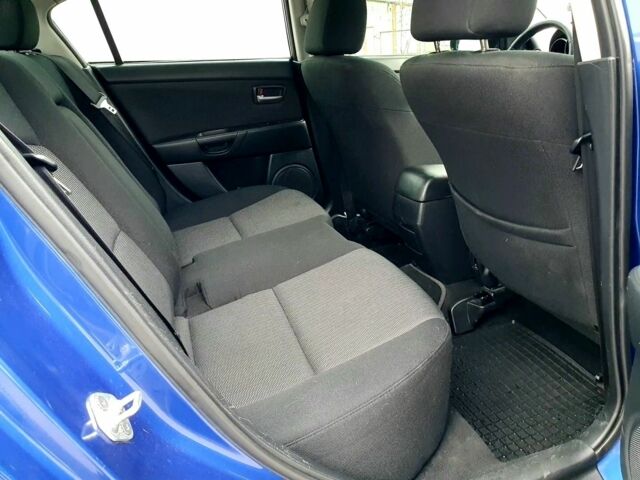 Синій Мазда 3, об'ємом двигуна 1.6 л та пробігом 195 тис. км за 5950 $, фото 6 на Automoto.ua