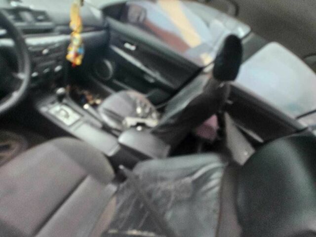 Синій Мазда 3, об'ємом двигуна 1.6 л та пробігом 285 тис. км за 500 $, фото 13 на Automoto.ua