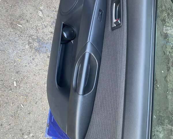 Синий Мазда 3, объемом двигателя 1.6 л и пробегом 197 тыс. км за 5500 $, фото 11 на Automoto.ua