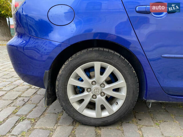 Синий Мазда 3, объемом двигателя 1.6 л и пробегом 214 тыс. км за 5200 $, фото 12 на Automoto.ua