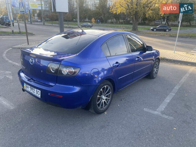 Синий Мазда 3, объемом двигателя 1.6 л и пробегом 197 тыс. км за 5500 $, фото 5 на Automoto.ua