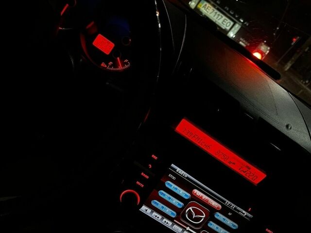 Синий Мазда 3, объемом двигателя 1.6 л и пробегом 338 тыс. км за 4800 $, фото 4 на Automoto.ua