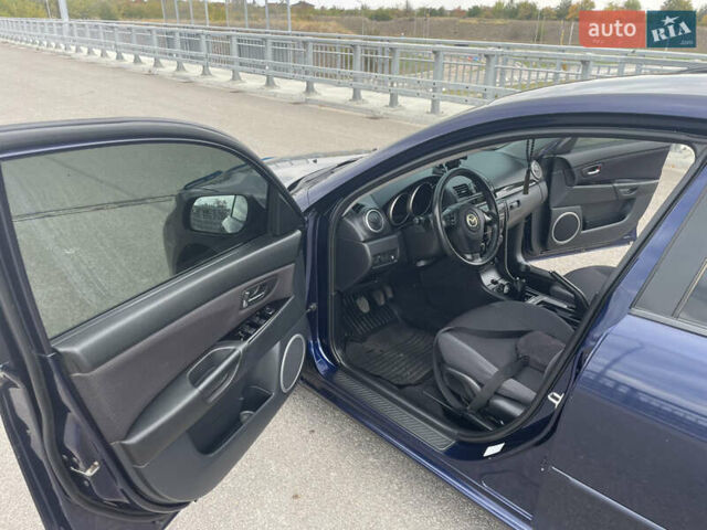 Синий Мазда 3, объемом двигателя 1.6 л и пробегом 187 тыс. км за 6100 $, фото 6 на Automoto.ua