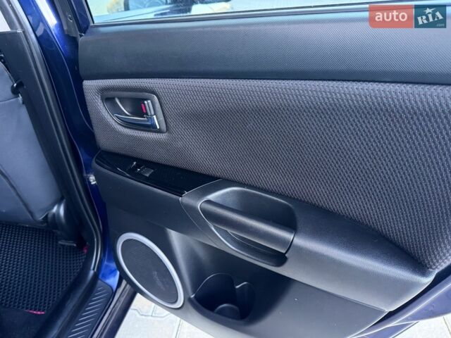 Синій Мазда 3, об'ємом двигуна 1.6 л та пробігом 250 тис. км за 5500 $, фото 21 на Automoto.ua
