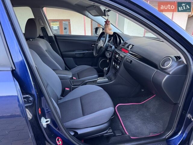 Синій Мазда 3, об'ємом двигуна 1.6 л та пробігом 250 тис. км за 5500 $, фото 16 на Automoto.ua