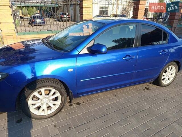 Синий Мазда 3, объемом двигателя 1.6 л и пробегом 182 тыс. км за 5200 $, фото 3 на Automoto.ua