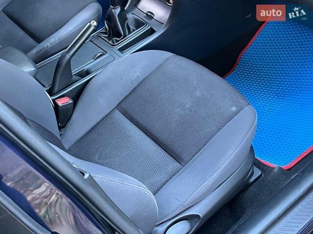 Синий Мазда 3, объемом двигателя 1.6 л и пробегом 170 тыс. км за 6490 $, фото 17 на Automoto.ua