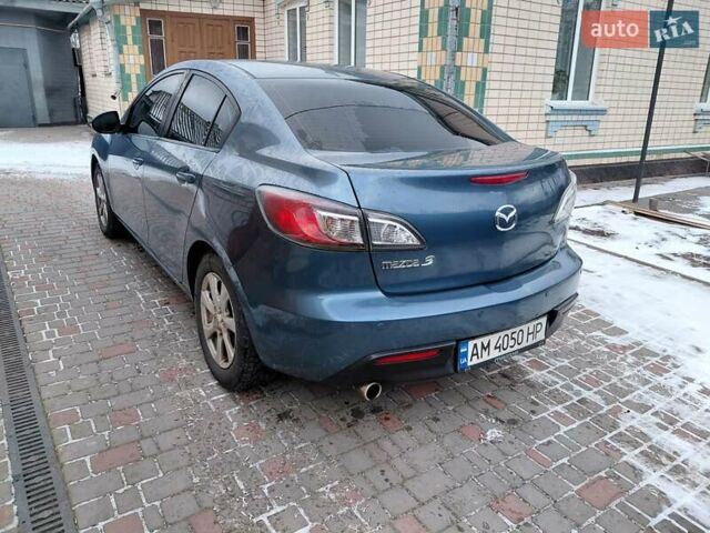 Синий Мазда 3, объемом двигателя 2 л и пробегом 202 тыс. км за 7000 $, фото 3 на Automoto.ua