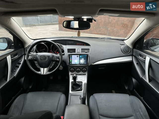 Синий Мазда 3, объемом двигателя 2.5 л и пробегом 319 тыс. км за 6500 $, фото 7 на Automoto.ua