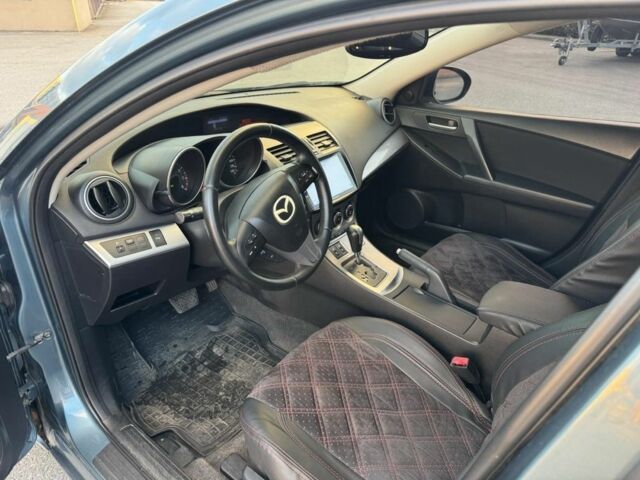 Синий Мазда 3, объемом двигателя 1.6 л и пробегом 170 тыс. км за 7500 $, фото 2 на Automoto.ua