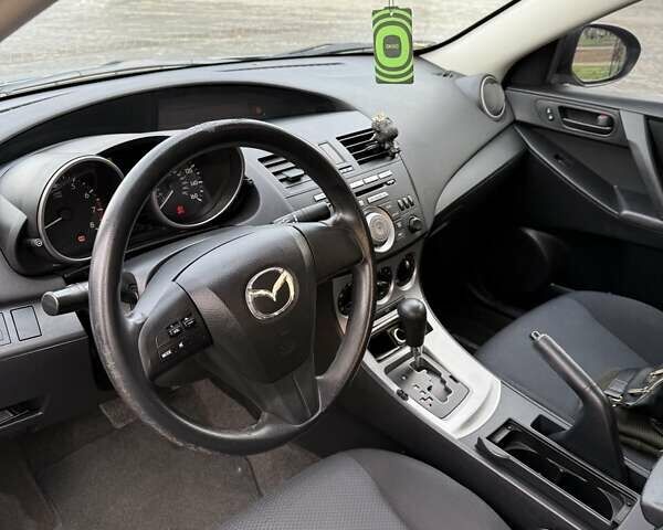 Синій Мазда 3, об'ємом двигуна 2 л та пробігом 185 тис. км за 6600 $, фото 5 на Automoto.ua