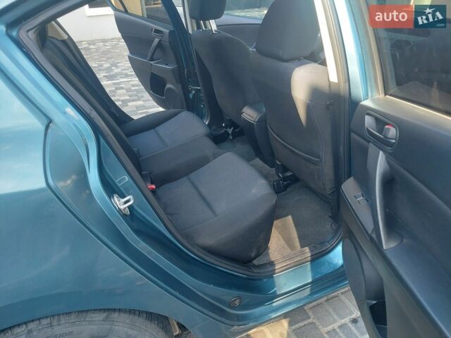 Синий Мазда 3, объемом двигателя 2 л и пробегом 190 тыс. км за 6900 $, фото 1 на Automoto.ua
