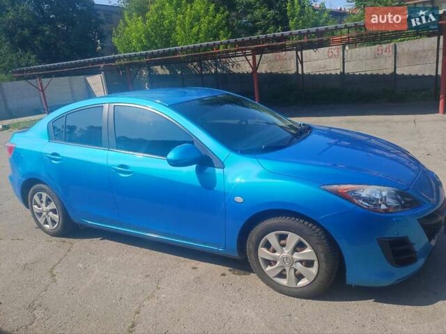 Синий Мазда 3, объемом двигателя 1.6 л и пробегом 43 тыс. км за 10200 $, фото 2 на Automoto.ua