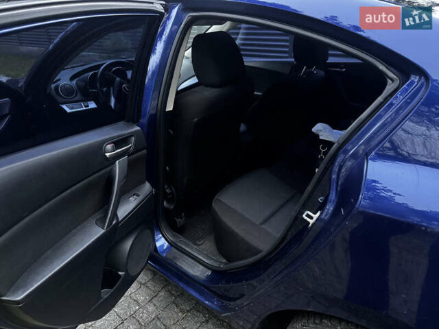 Синій Мазда 3, об'ємом двигуна 1.6 л та пробігом 195 тис. км за 7200 $, фото 7 на Automoto.ua