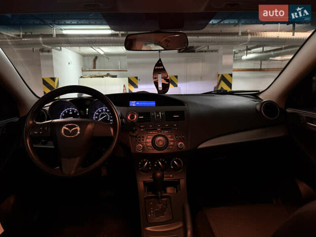 Мазда 3 2011 в Днепре (Днепропетровске) на Automoto.ua Синий Мазда 3, объемом двигателя 2 л и пробегом 189 тыс. км за 7600 $, фото 7 на Automoto.ua