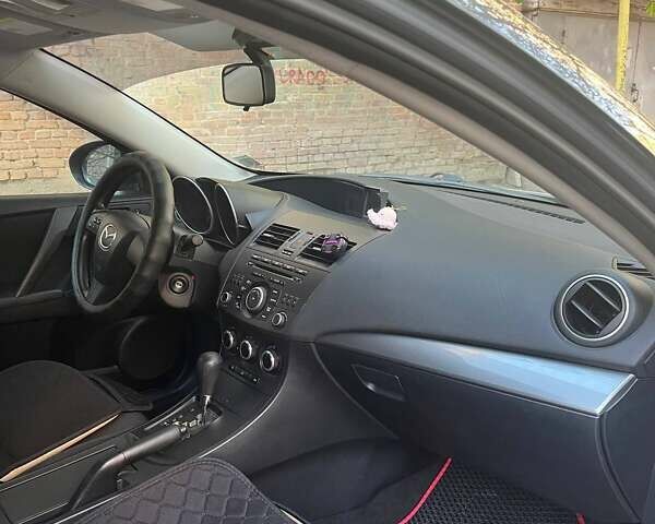 Синий Мазда 3, объемом двигателя 2 л и пробегом 160 тыс. км за 7300 $, фото 6 на Automoto.ua