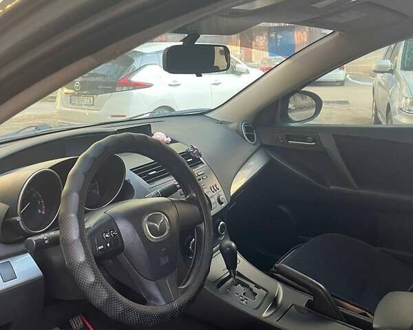 Синий Мазда 3, объемом двигателя 2 л и пробегом 160 тыс. км за 7300 $, фото 5 на Automoto.ua