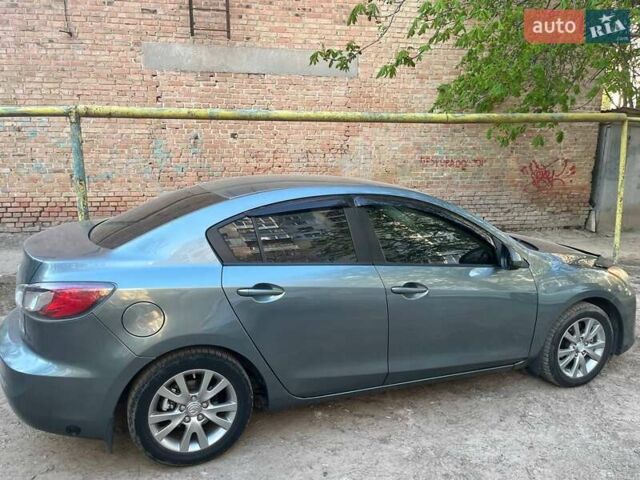 Синий Мазда 3, объемом двигателя 2 л и пробегом 160 тыс. км за 7300 $, фото 4 на Automoto.ua