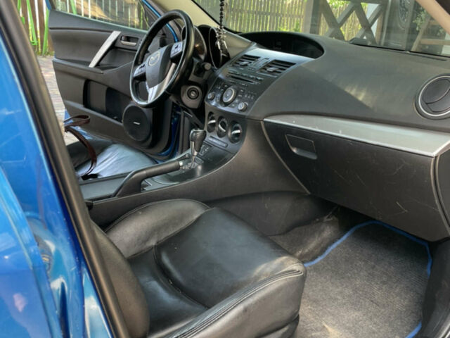 Синий Мазда 3, объемом двигателя 2 л и пробегом 390 тыс. км за 7000 $, фото 5 на Automoto.ua