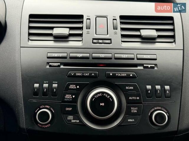 Синий Мазда 3, объемом двигателя 2 л и пробегом 245 тыс. км за 8740 $, фото 26 на Automoto.ua