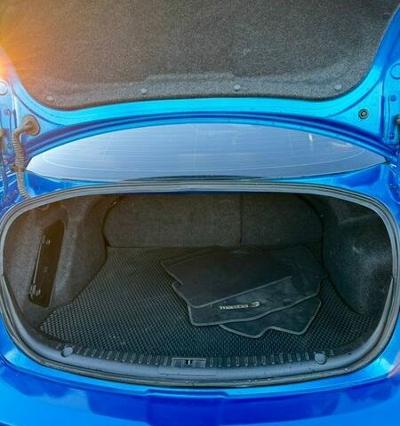 Синий Мазда 3, объемом двигателя 2 л и пробегом 256 тыс. км за 7000 $, фото 4 на Automoto.ua