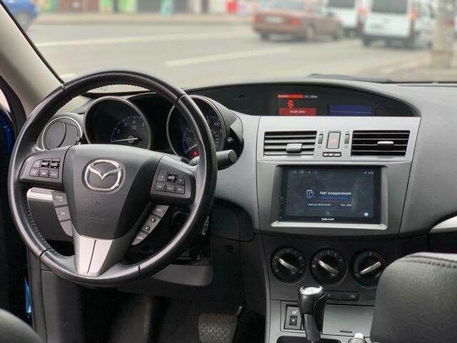 Синий Мазда 3, объемом двигателя 2 л и пробегом 65 тыс. км за 9700 $, фото 10 на Automoto.ua