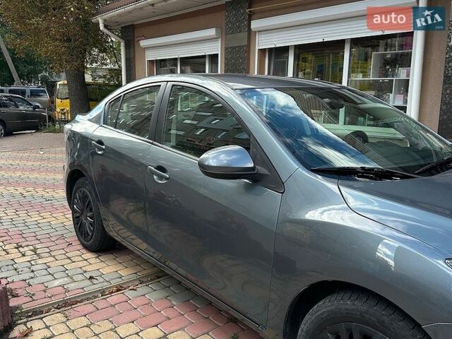 Синий Мазда 3, объемом двигателя 2 л и пробегом 189 тыс. км за 7500 $, фото 2 на Automoto.ua