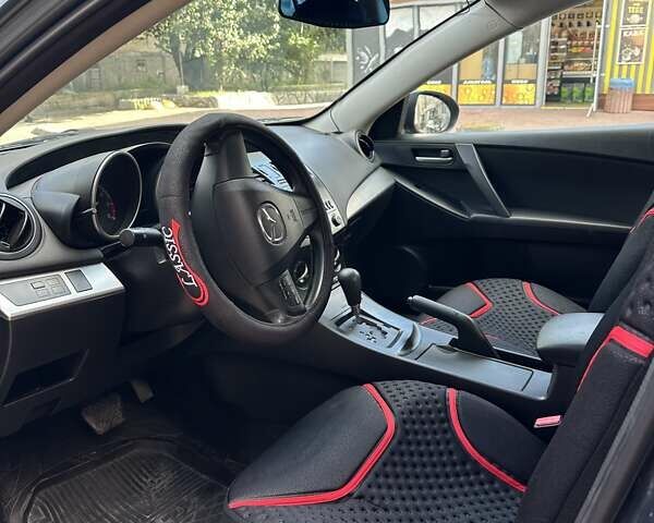 Синий Мазда 3, объемом двигателя 2 л и пробегом 155 тыс. км за 8000 $, фото 5 на Automoto.ua