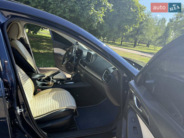 Синий Мазда 3, объемом двигателя 2.49 л и пробегом 191 тыс. км за 11999 $, фото 7 на Automoto.ua