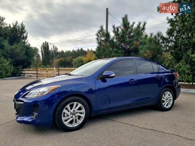 Синий Мазда 3, объемом двигателя 2 л и пробегом 190 тыс. км за 9999 $, фото 3 на Automoto.ua