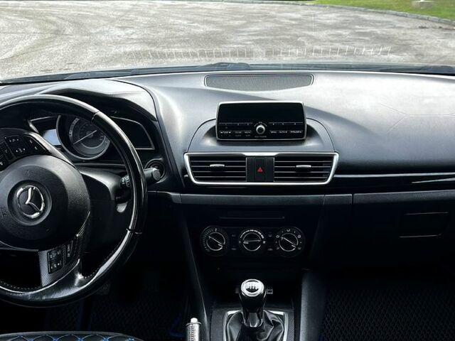 Синій Мазда 3, об'ємом двигуна 2 л та пробігом 211 тис. км за 9500 $, фото 6 на Automoto.ua