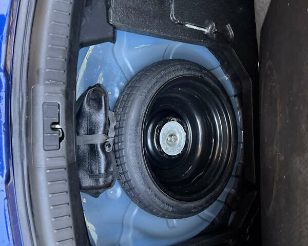 Синій Мазда 3, об'ємом двигуна 2 л та пробігом 180 тис. км за 7800 $, фото 41 на Automoto.ua