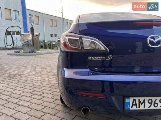 Синій Мазда 3, об'ємом двигуна 2 л та пробігом 180 тис. км за 7800 $, фото 64 на Automoto.ua