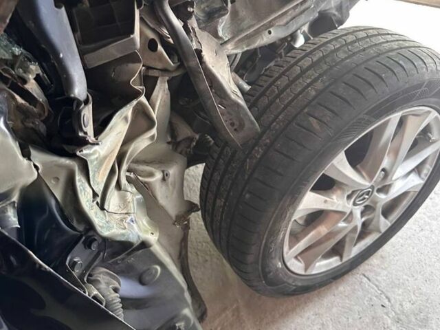 Синий Мазда 3, объемом двигателя 2 л и пробегом 200 тыс. км за 2200 $, фото 6 на Automoto.ua