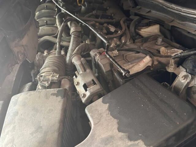 Синий Мазда 3, объемом двигателя 2 л и пробегом 200 тыс. км за 2200 $, фото 3 на Automoto.ua