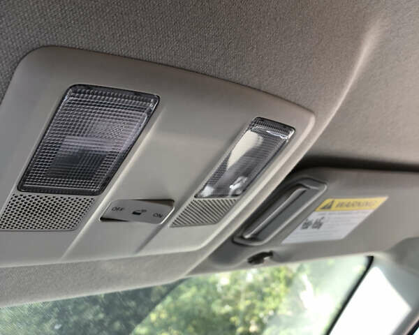 Синий Мазда 3, объемом двигателя 2 л и пробегом 207 тыс. км за 10250 $, фото 29 на Automoto.ua